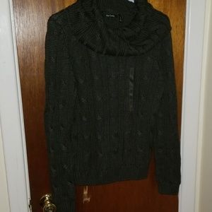 Daisy Fuentes sweater